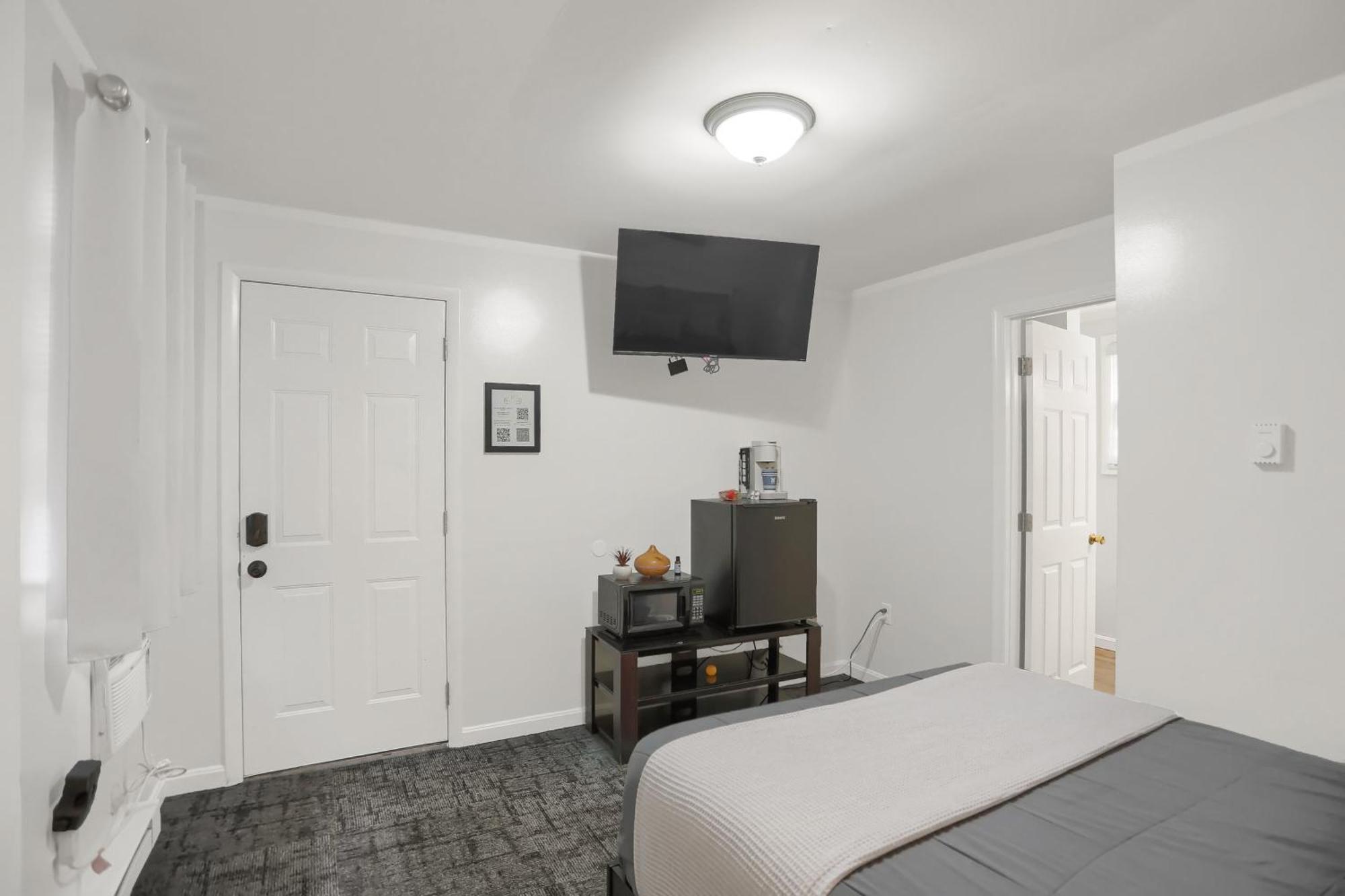 Halifax Inn 4*
